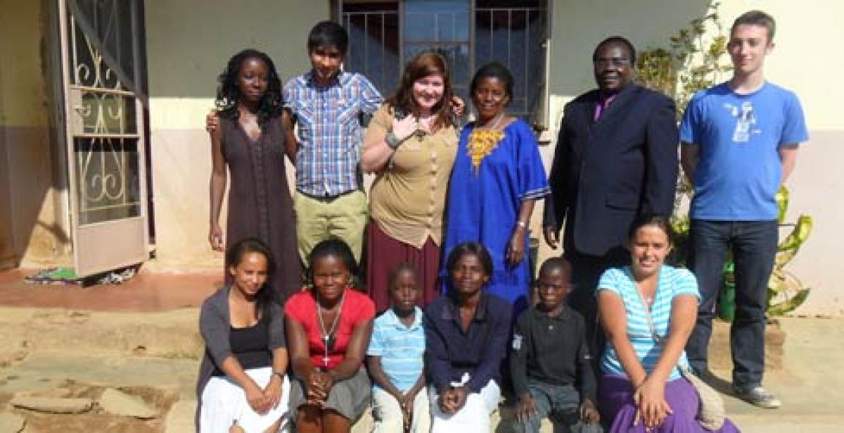 Photo of ICS volunteers in Malawi