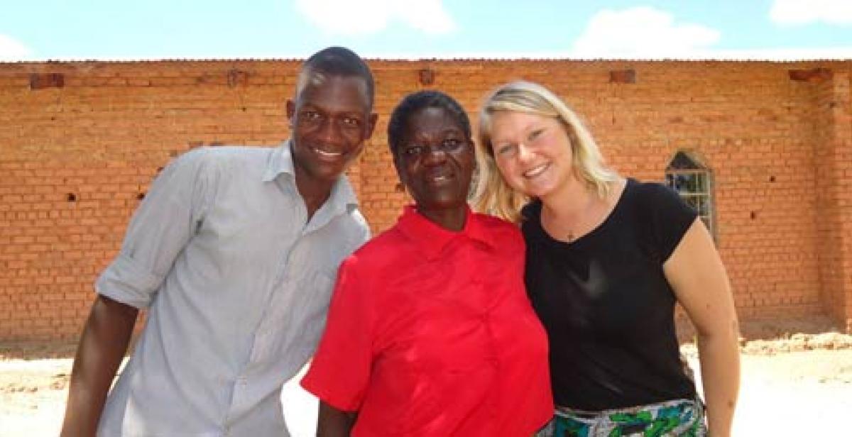 Malawi: volunteers with Msofi