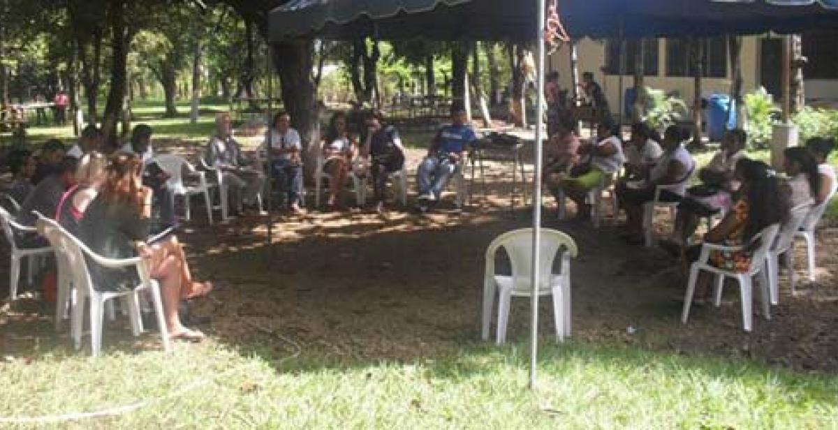 ICS volunteers meet AMIGA in El Salvador