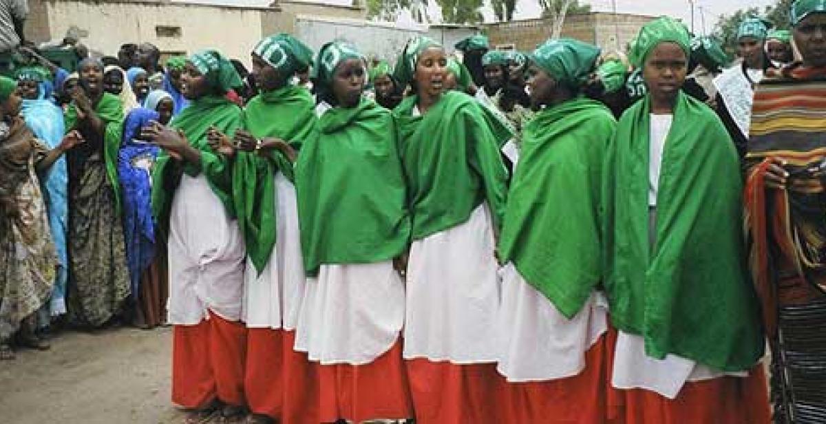 Girls wearing the colours of the Somaliland flag (©F.Omer/Flickr)