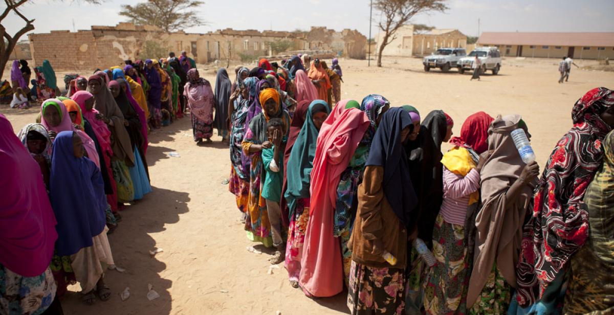 Women queue up to vote in Somalliland&#039;s local elections 28 November 2012