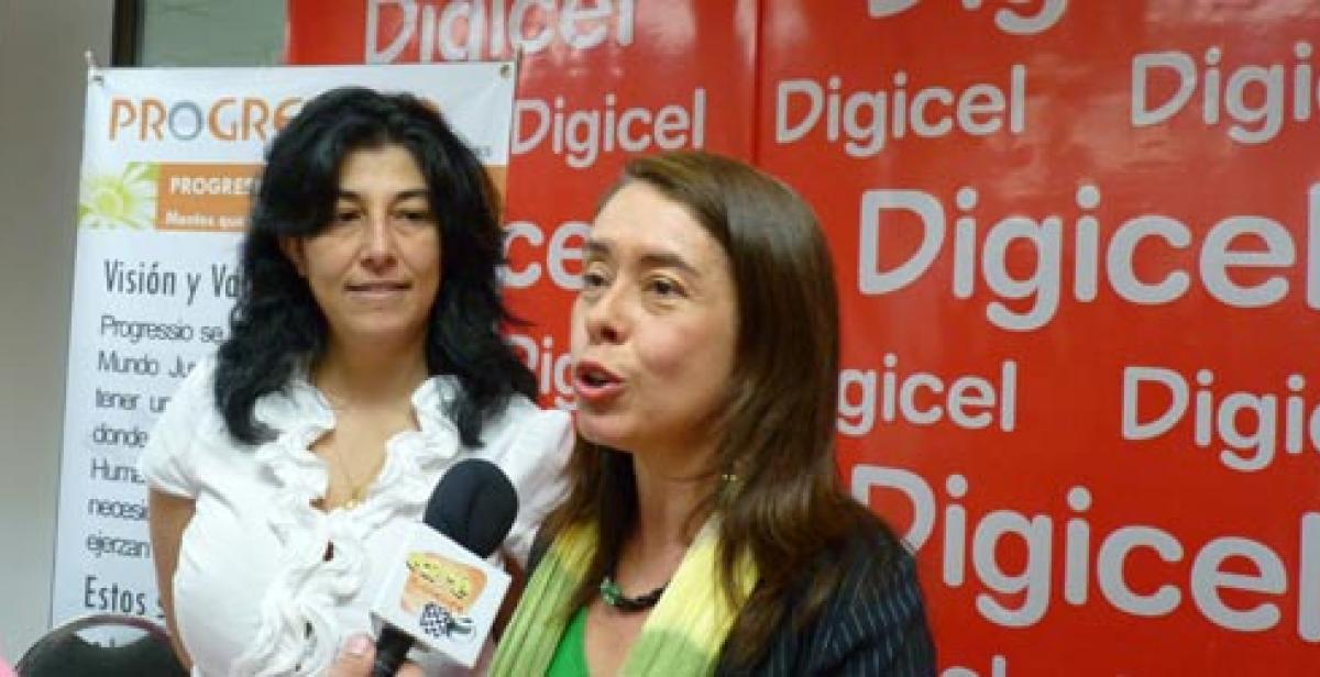 Xiomara Ventura launches the new initiative with Digicel