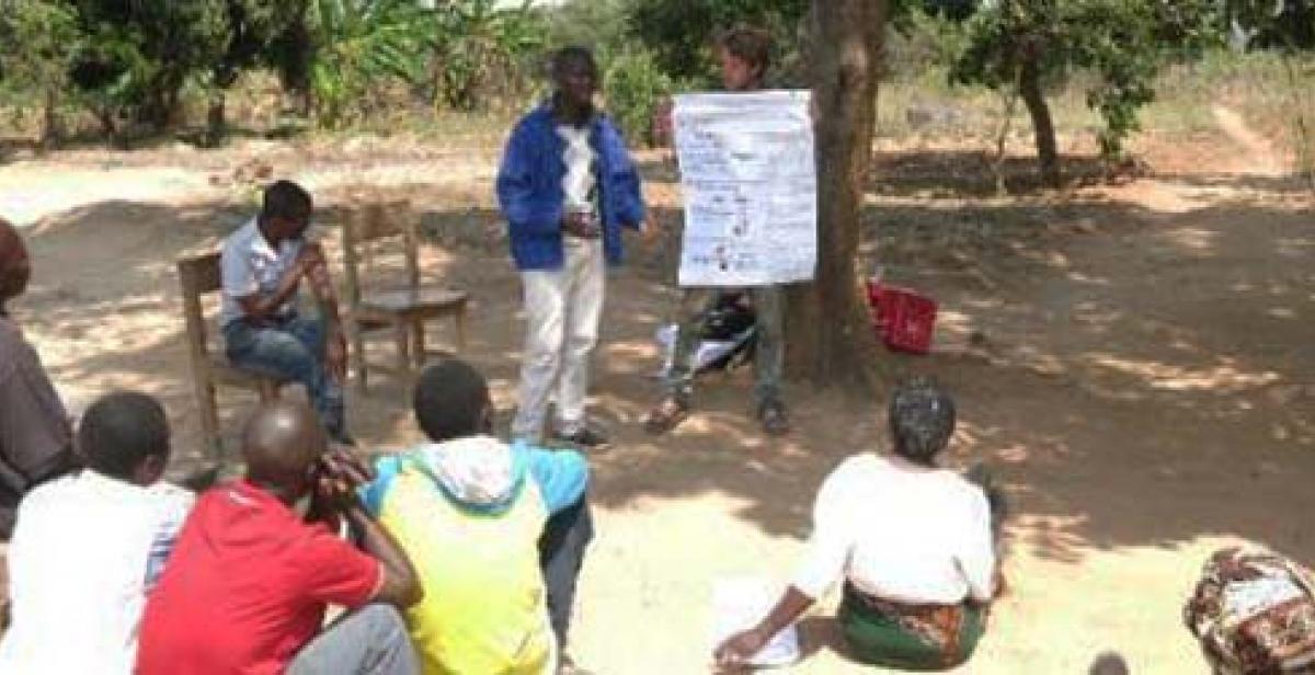 Visual learning session by ICS volunteers