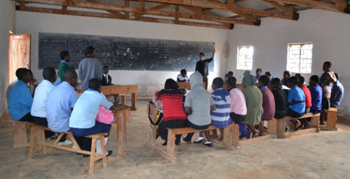 Volunteer-led workshop on HIV