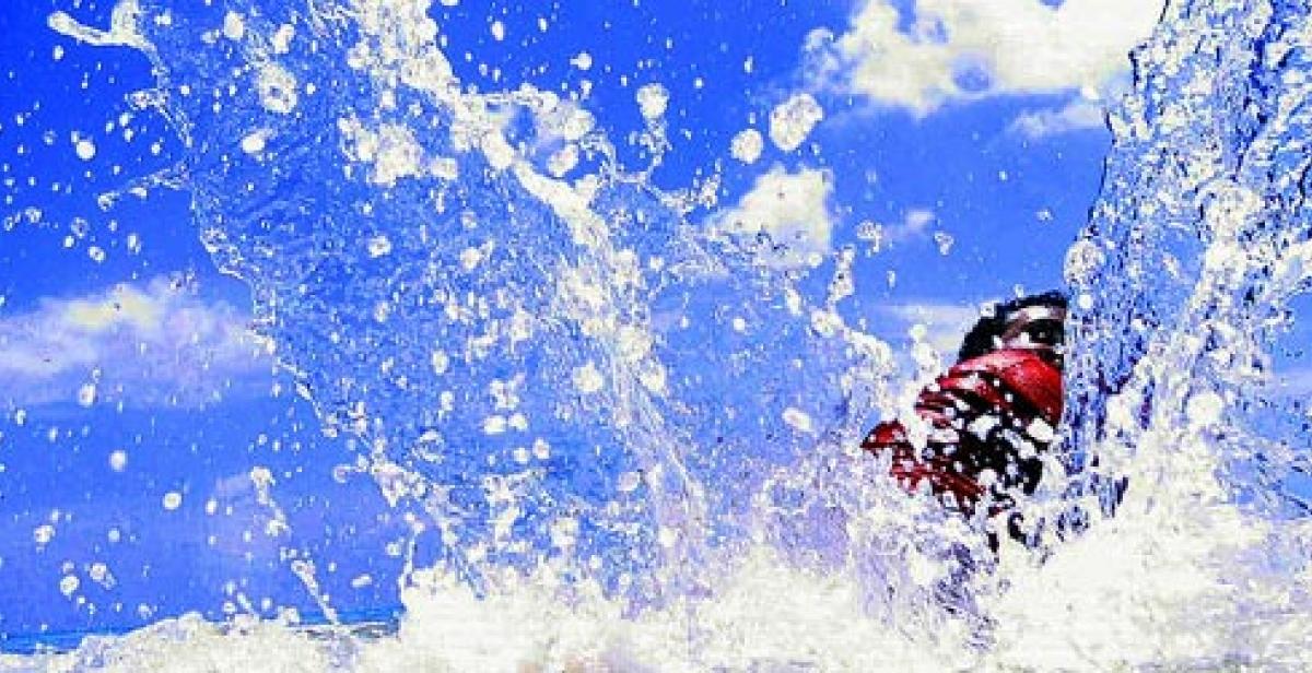 water splash by notsogoodphotography