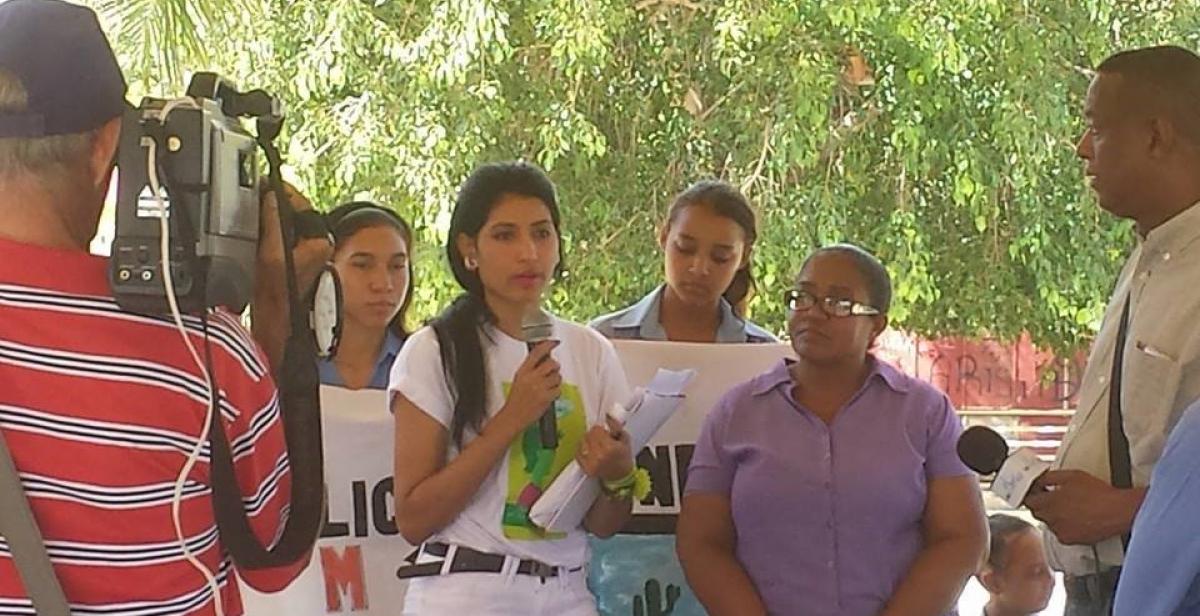 Yunelsi is a public activist for awareness and engagement of local communities