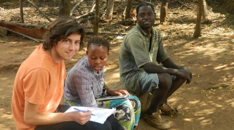 Uk volunteer Andy Griffiths and national volunteer Violet Nkhoma 